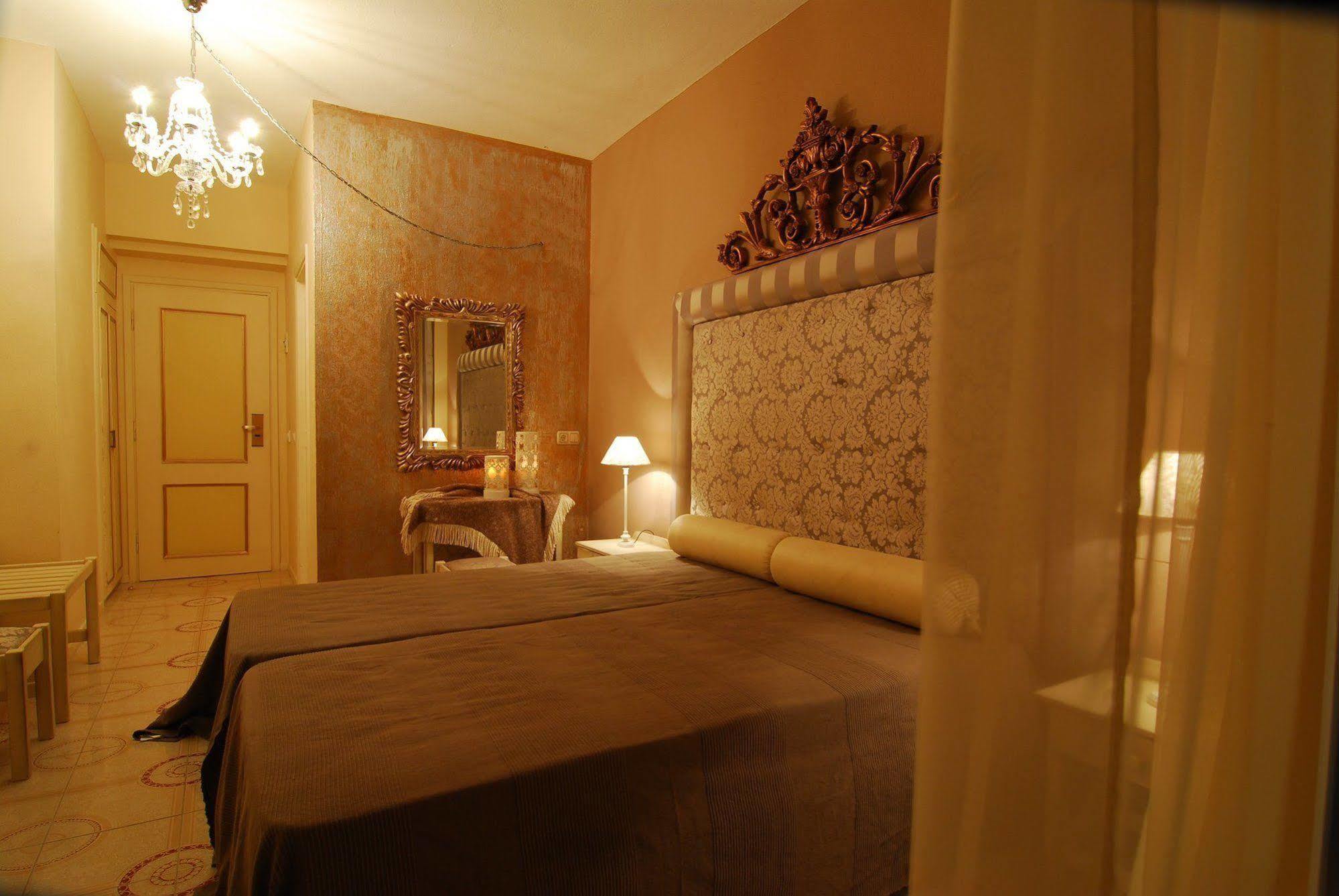 Hotel Classic Buggy 2*